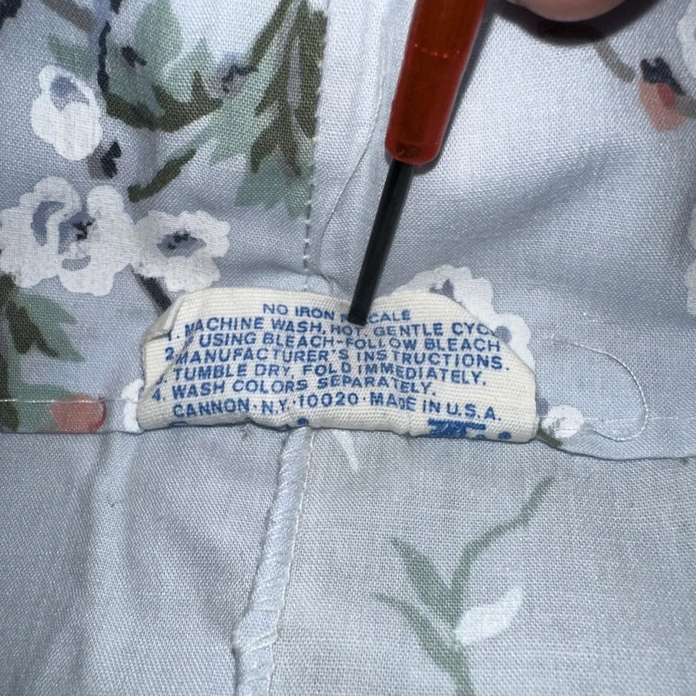 Two Vtg Cannon Monticello Pillowcases Blue Floral 20 X 30.5 Standard Queen USA